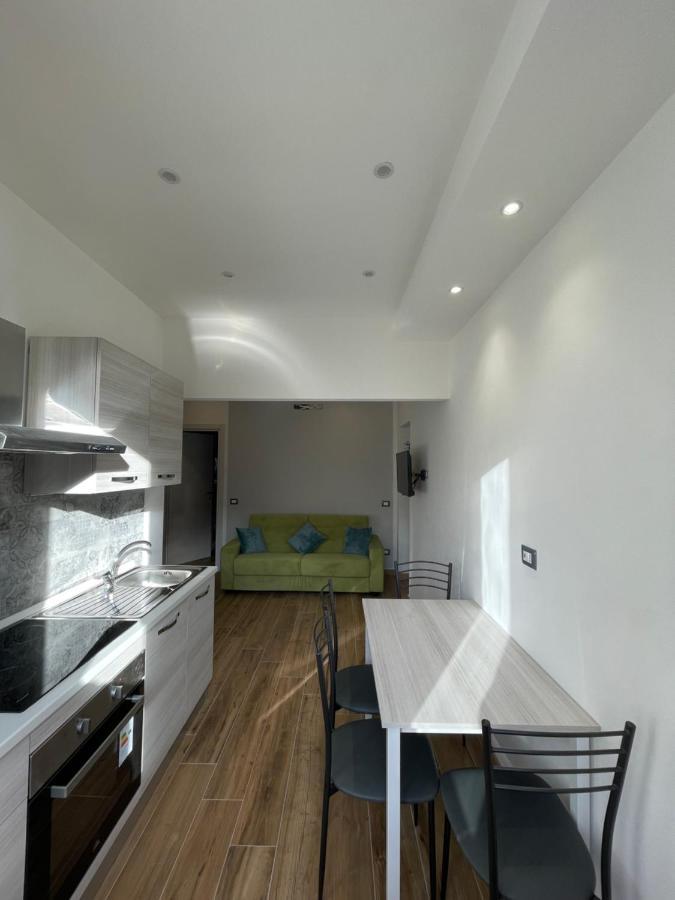 Platform Apartment Специя Екстериор снимка